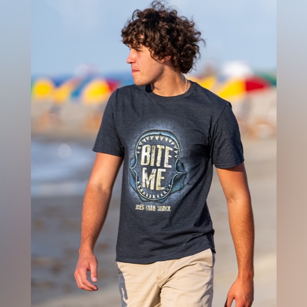 JOE'S CRAB SHACK | BITE ME |‎ ADULT TEE SIZE MED BLUE BRANSON MO